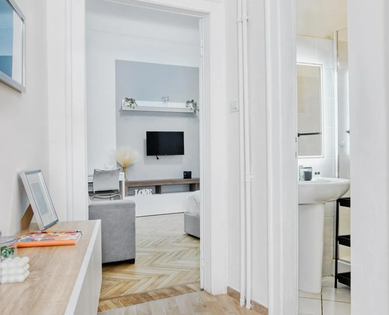 Charming Darsena Suite - Amazing Position Next To Navigli Milan